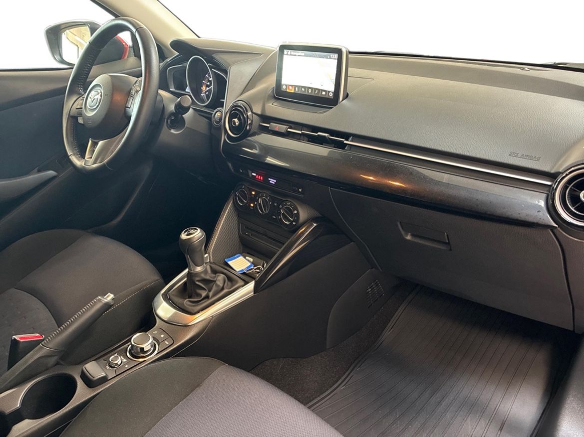 Mazda Mazda 2 — bild 13