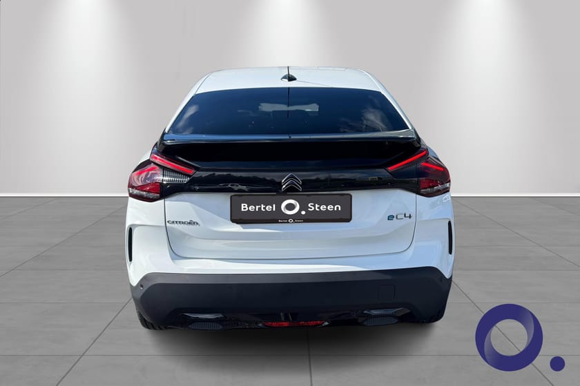 Bilde 4 av Citroën ë-C4 Shine | Head up | Adaptiv cruise | Navigasjon