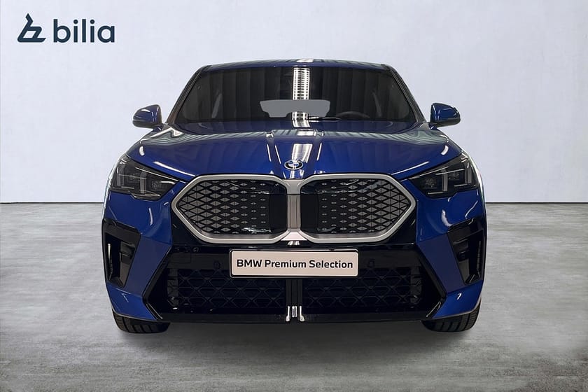 Bild 5 av BMW iX2 xDrive30 xDrive 30 M-sport | Drag | Backkamera | Aktiv farth.