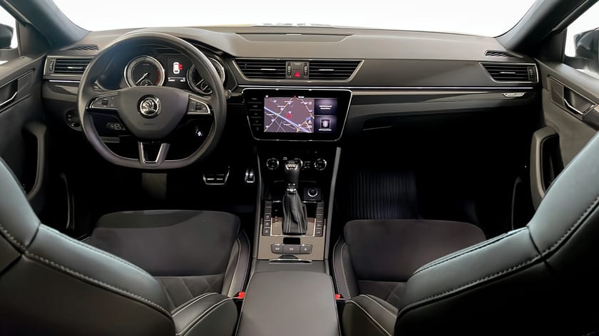 Bild 4 av Škoda Superb Kombi 2.0 TSI 4x4 Sport Line 272Hk /Kamera /Drag /Canton