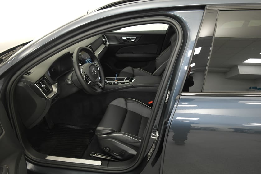 Bild 5 av Volvo V60 T6 Plus Dark Nordic Edition Demobil
