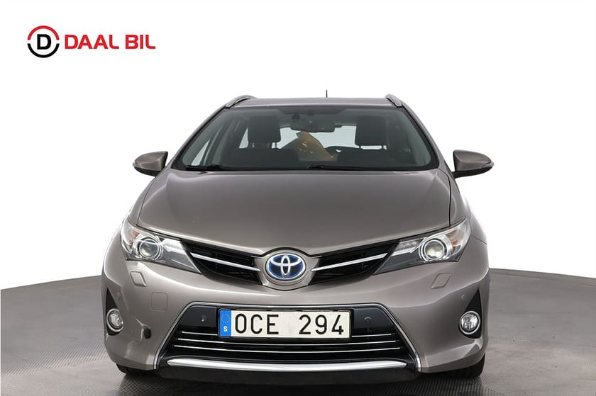 Bild 2 av Toyota Auris Touring Sports Hybrid e-CVT 136HK EXECUTIVE MVÄRM B-KAM