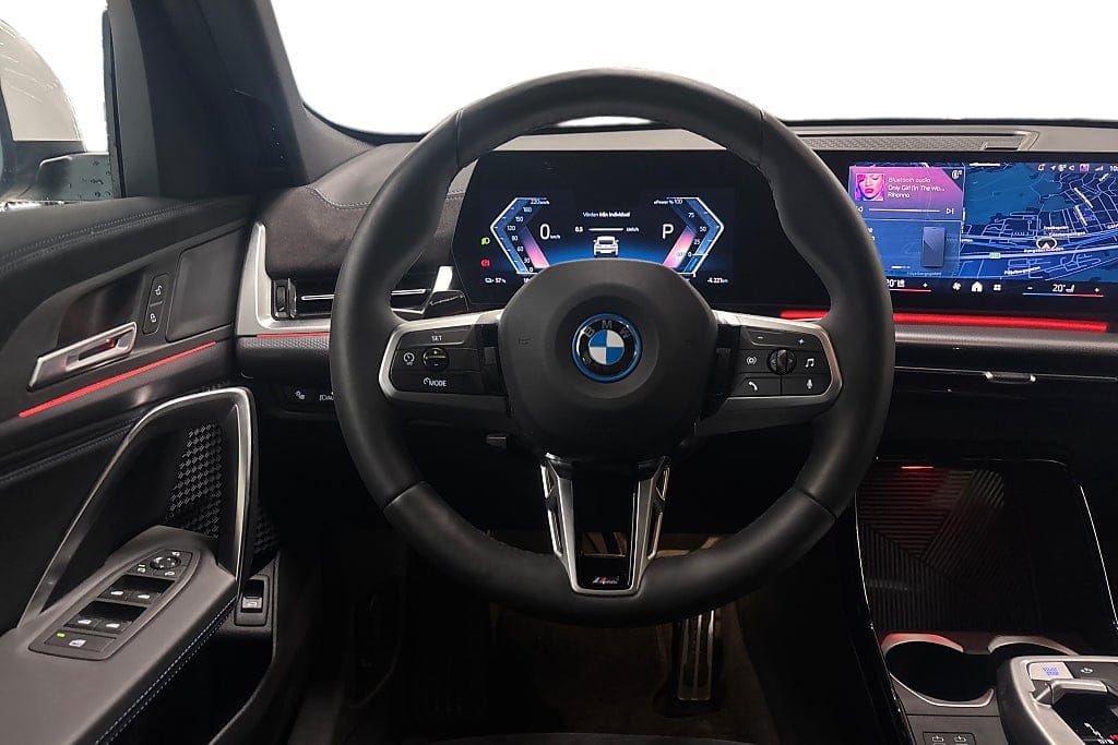 BMW iX2 xDrive30, 306ps, 2026