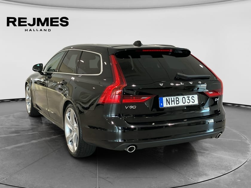 Bild 2 av Volvo V90 D4 Momentum Advanced SE II