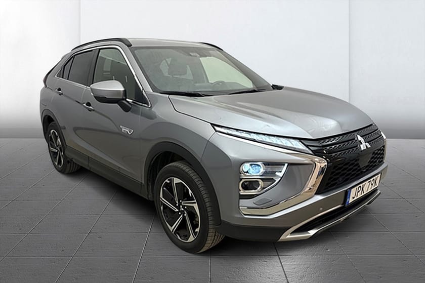 Bild 3 av Mitsubishi Eclipse Cross PHEV 2.4 AWD Delläder Kamera Keyless 188hk