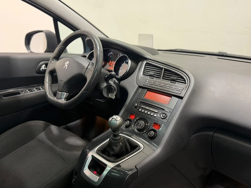 Bild 2 av Peugeot 5008