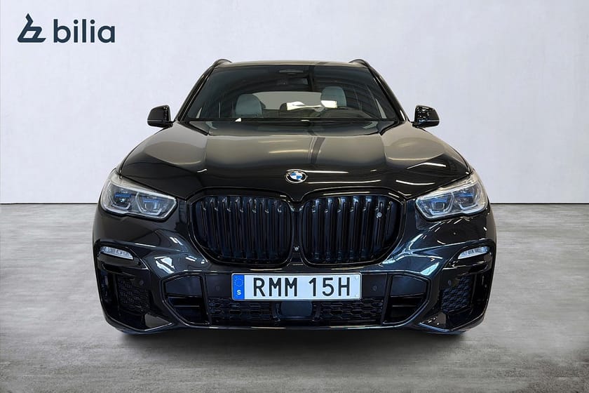 Bild 2 av BMW X5 M50i / Innovation / B&W Ljudsystem / Nightvision / Pano