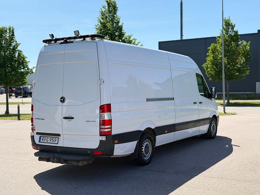 Bild 3 av Mercedes-Benz Sprinter 316 BlueTEC Skåpbil 2.2 B-Kamera 3-Sits Dragkrok