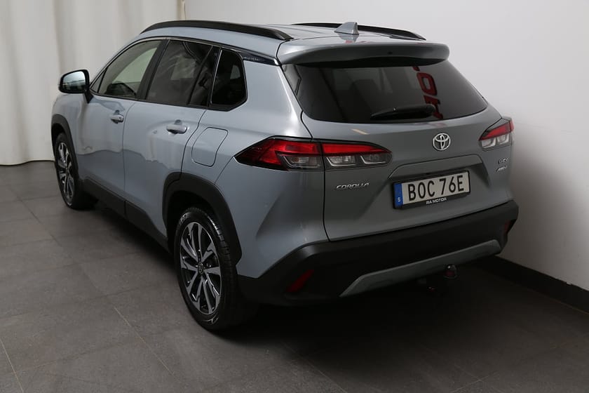 Bild 4 av Toyota Corolla Cross Hybrid AWD-i e-CVT 197hk Executive Navi JBL Motorv Drag