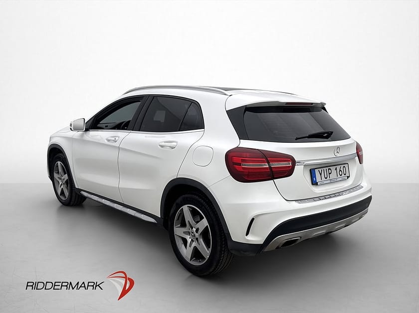 Bild 5 av Mercedes-Benz GLA 200 d AMG Pano Kamera Skinn/Alcantara