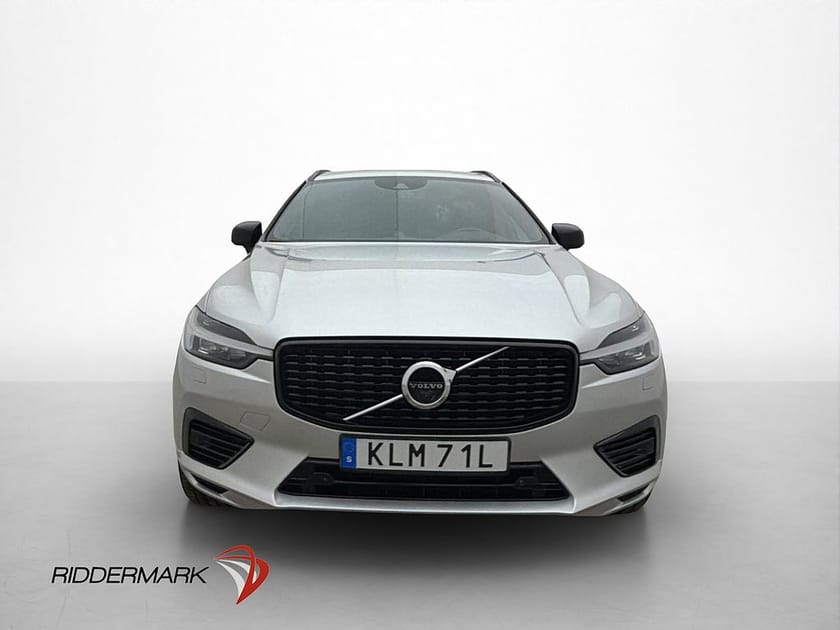 Bild 2 av Volvo XC60 Recharge T6 AWD R-Design Moms VOC Pano B&W 360°