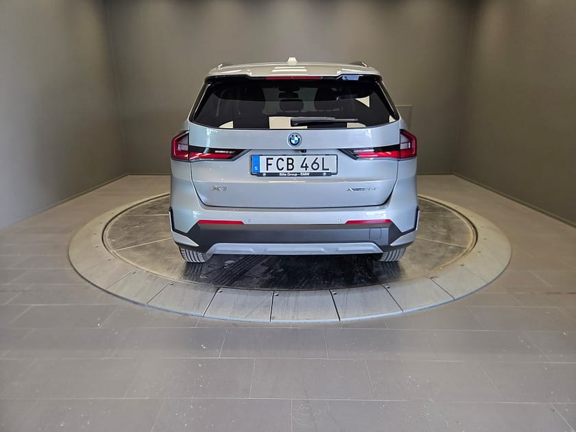 Bild 4 av BMW X1 xDrive25e Dragkrok Elstol förare HK Ljud Backkamera