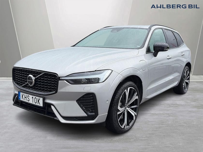 Bild 2 av Volvo XC60 T6 Plus Dark Edition, Drakgkrok Halvutomatisk, Parkeringkamera 360, HarmanKardon, Google Maps, Google Play, Apple Carplay
