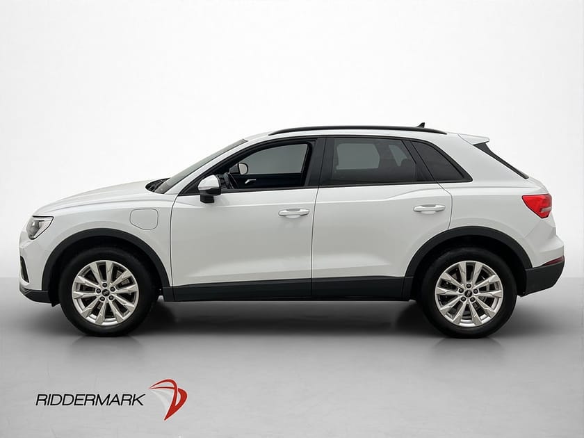 Bild 5 av Audi Q3 45 TFSI e 245hk Proline Kamera CarPlay Rattvärm Drag