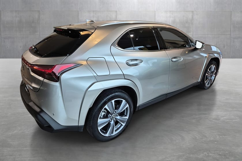 Bilde 5 av Lexus UX 300e UX300e Luxury SUN klar for levering