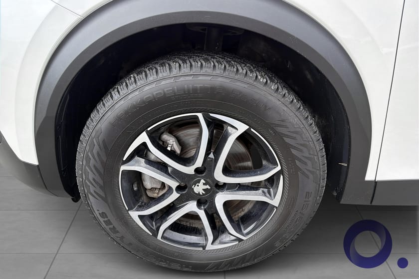 Bilde 2 av Peugeot e-2008 Allure 2023 – Komfort, rekkevidde og kjøreglede