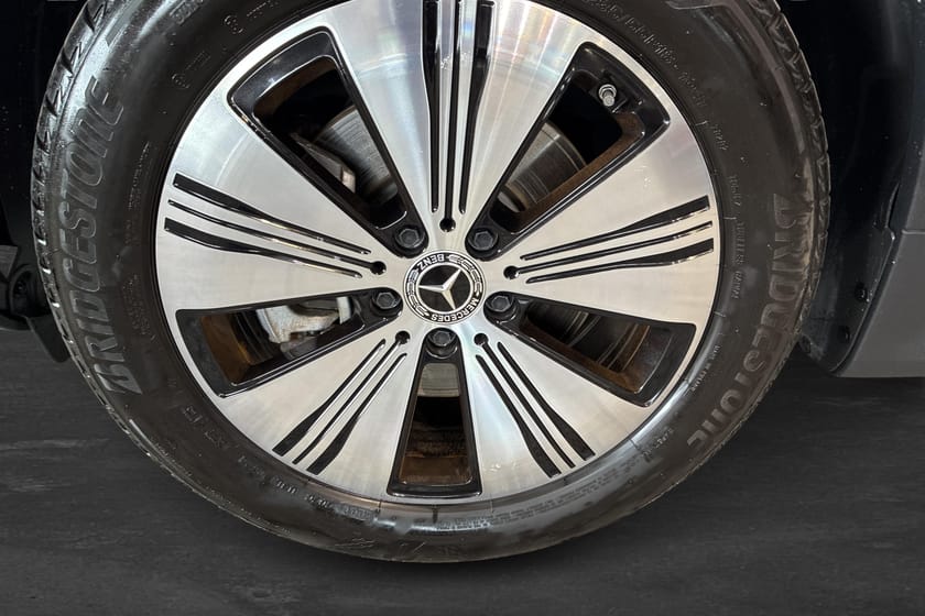 Bild 5 av Mercedes-Benz EQB 300 4MATIC 