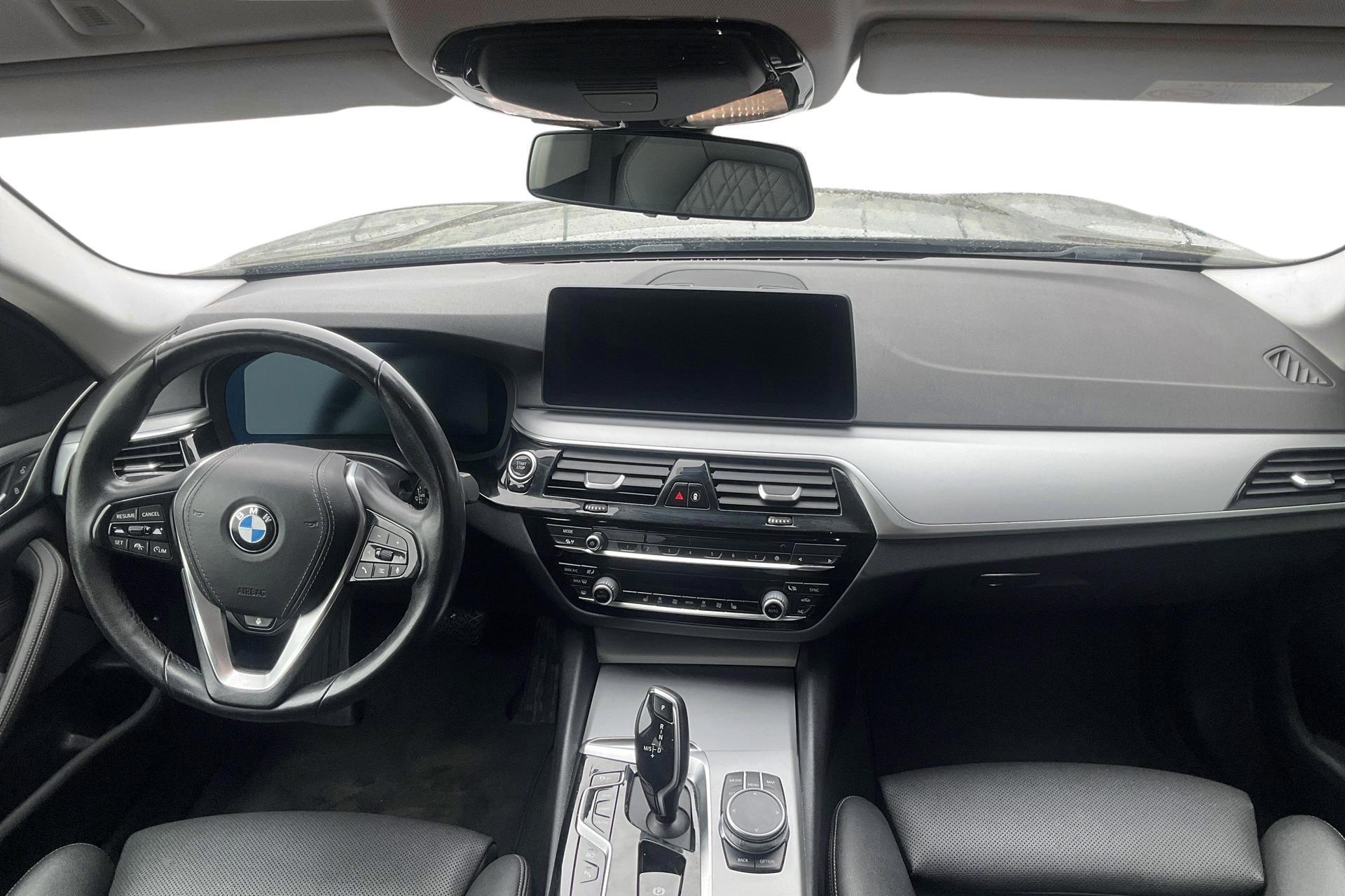 BMW 530 e xDrive Touring 2021, kuva 7/10