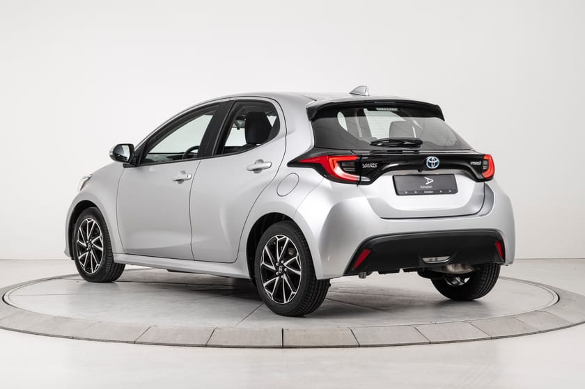 Bilde 5 av Toyota Yaris Hybrid ACC/Kamera/DAB/BT