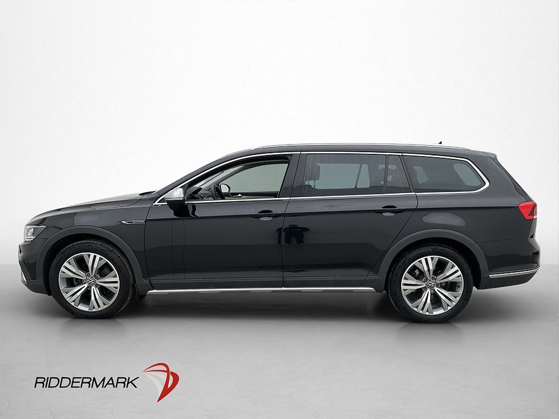 Volkswagen Passat 2023, bild 6/10