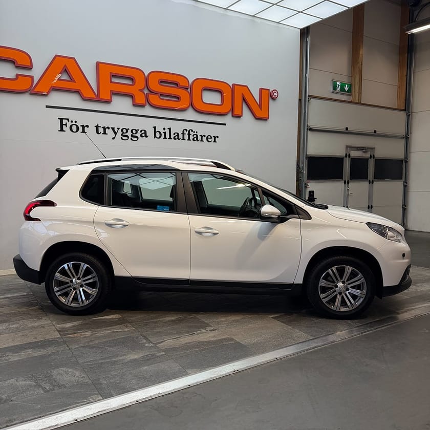 Bild 3 av Peugeot 2008 1.2 PureTech 110 EAT Panorama Motorvärmare 110hk