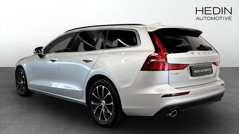 Bild 2 av Volvo V60 B4 Momentum Advanced Edition Drag
