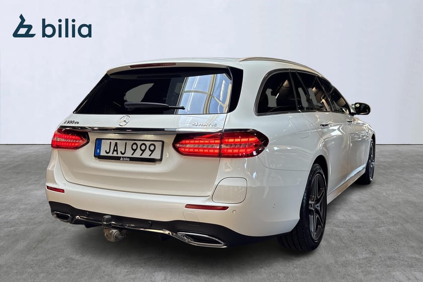 Bild 4 av Mercedes-Benz E 300 T de 4MATIC AMG BURMESTER 360° VÄRMARE DRAG
