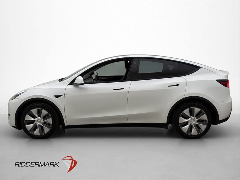 Bild 5 av Tesla Model Y Long Range AWD Pano Kamera Skinn Värmare AP