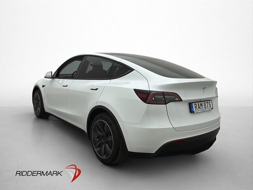 Bild 5 av Tesla Model Y Standard Range RWD Pano Autopilot Svensksåld