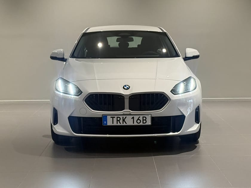 Bild 2 av BMW 120 Aut Nav Drive/Park Assist 17" Privatleasing 3095kr