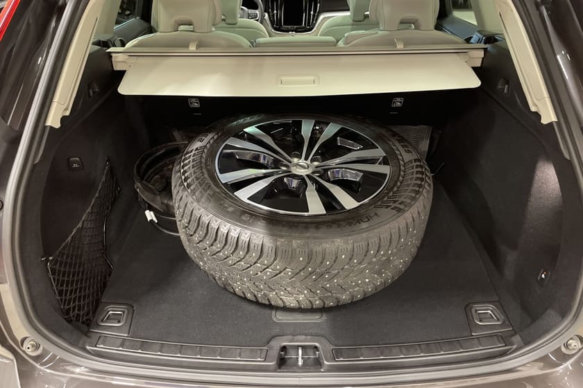 Bild 5 av Volvo XC60 Recharge T6 II Core Edt *Pano/Pilot Assist/MOMS*