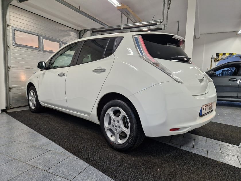 Bild 4 av Nissan Leaf 30 kWh 1080 mil Backkamera  NAVI MOMS