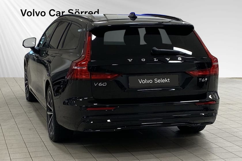 Bild 4 av Volvo V60 T6 Plus Dark Nordic Edition, 360 Kamera, H&K