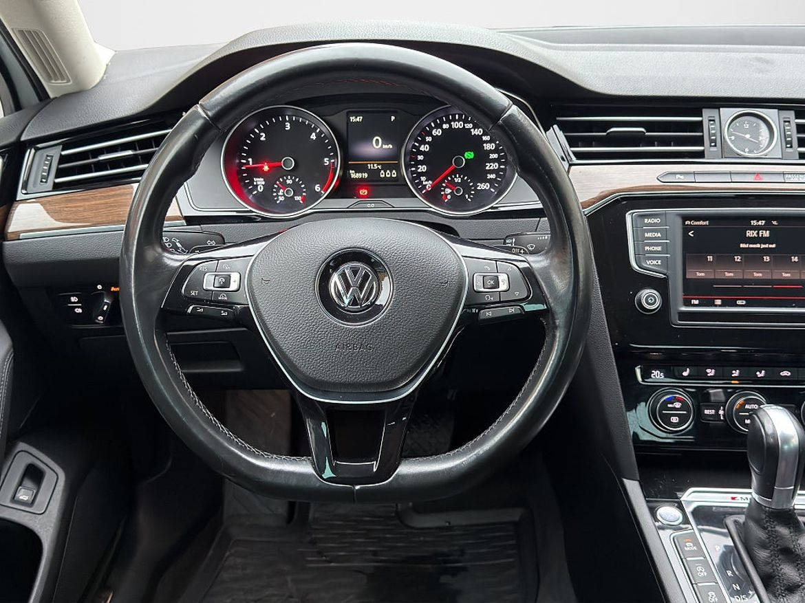 Volkswagen Passat, bild 9 av 18