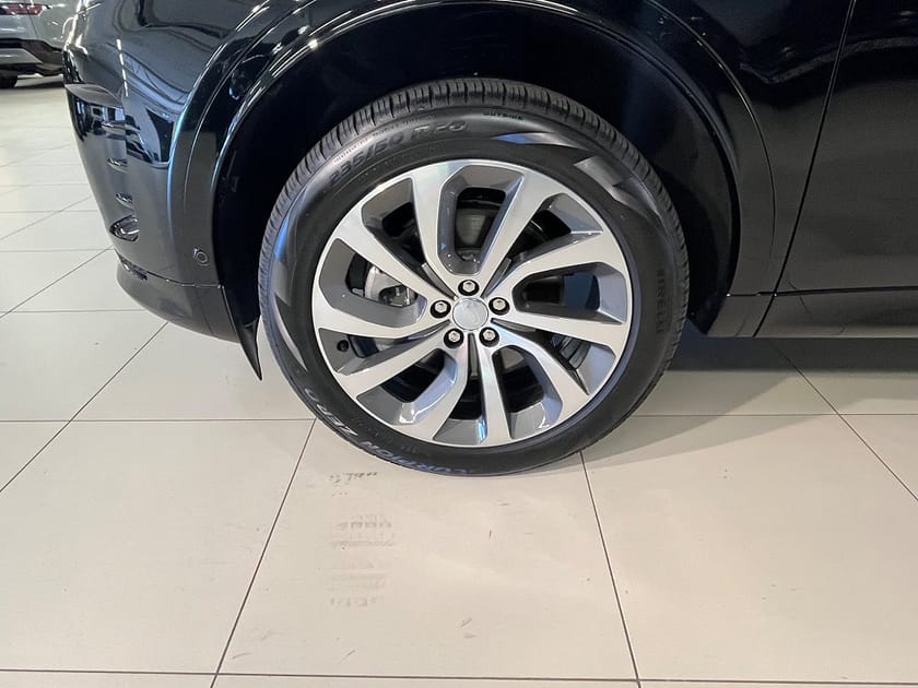 Bild 4 av Land Rover Discovery Sport P270e AWD Dynamic SE / Momsbil