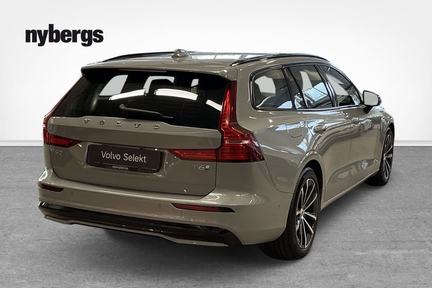 Bild 4 av Volvo V60 T6 Plus Dark Edition, BLIS, 360 kamera, rattvärme