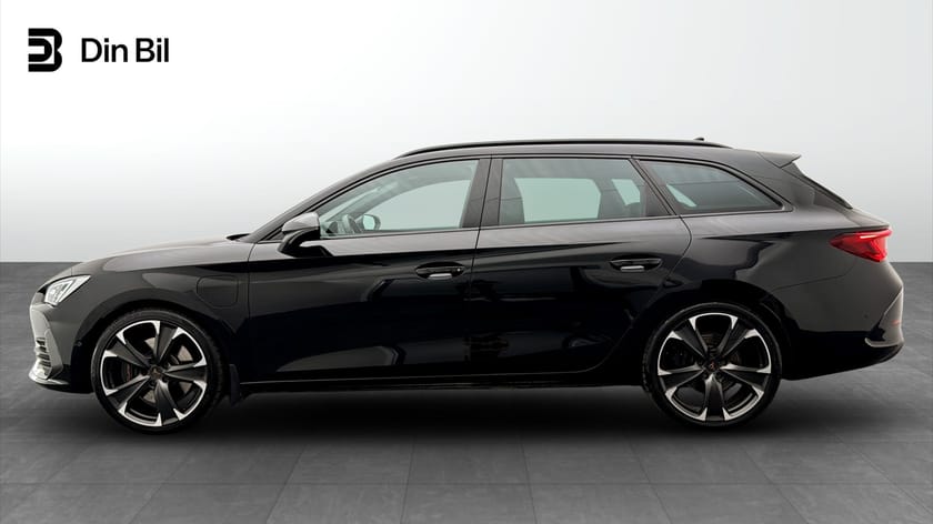 Bild 2 av CUPRA Leon Sportstourer e-Hybrid VZ 1.4 TSI 245 hk DSG6 Laddhybrid