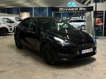 Tesla Model Y Long Range AWD 514Hk | Pano | Drag | Självkörning 3