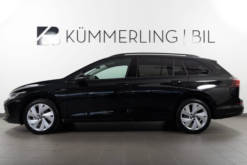 Bild 1 av Volkswagen Golf Sportscombi 1.5 eTSI DSG 150hk H/K B-Kamera Komfortpaket