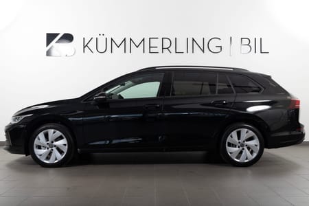 Volkswagen Golf Sportscombi 1.5 eTSI DSG 150hk H/K B-Kamera Komfortpaket