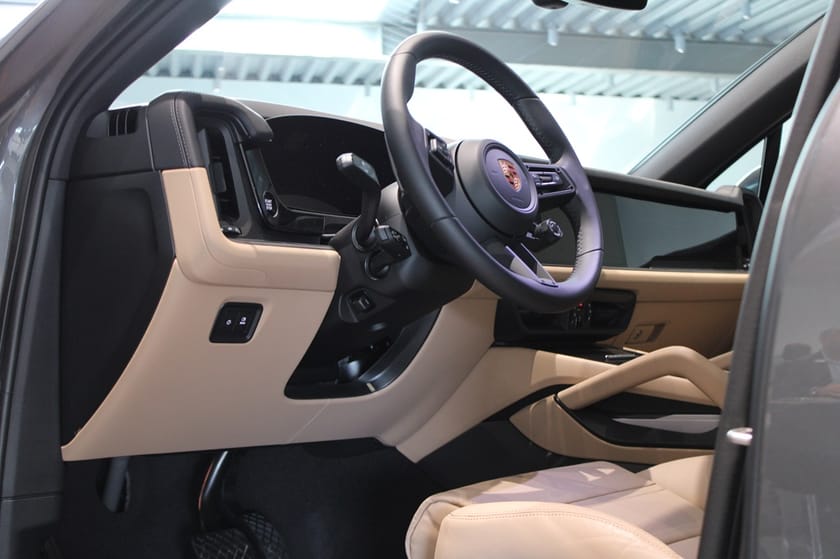 Bild 4 av Porsche Cayenne Coupé E-Hybrid BLACK EDITI