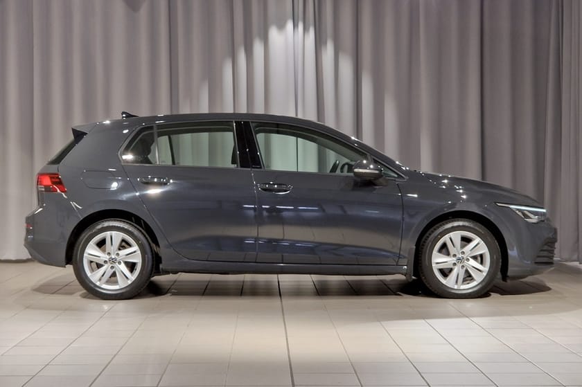 Bild 3 av Volkswagen Golf | Navi | Adaptiv farthållare | 110 hk