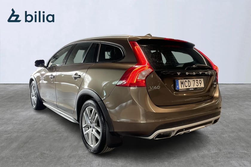 Bild 4 av Volvo V60 Cross Country Summum/AWD/V-Hjul/Dragkrok/Nyservad/Ledramp