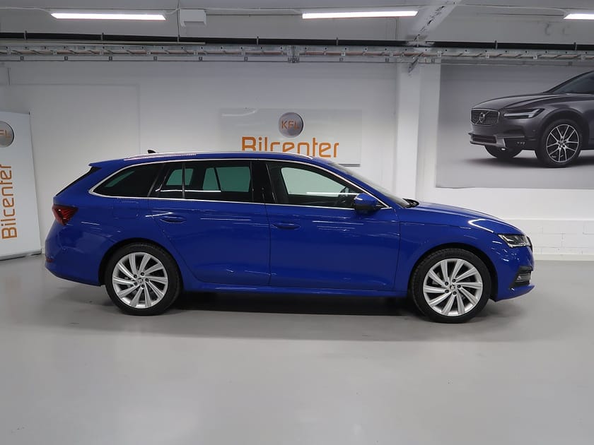 Bild 5 av Škoda Octavia Kombi iV Skoda Style V-Däck ingår Drag-Kamera-Värmare-Elstol-