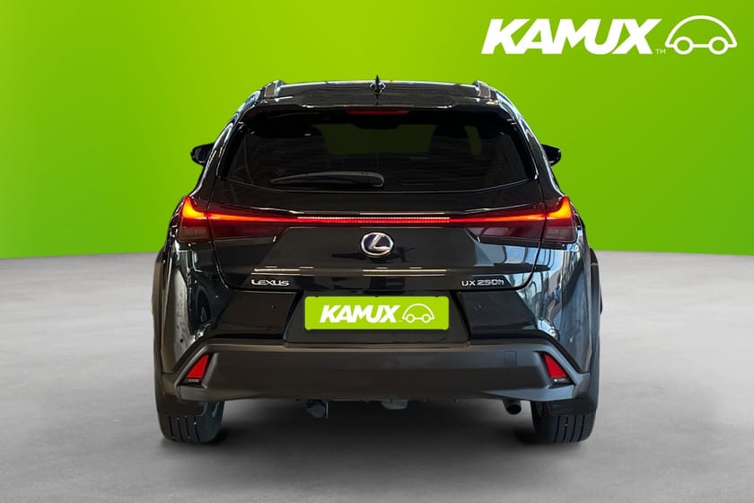 Bild 5 av Lexus UX 250h E-Four CVT 184 hk Drag Backkamera