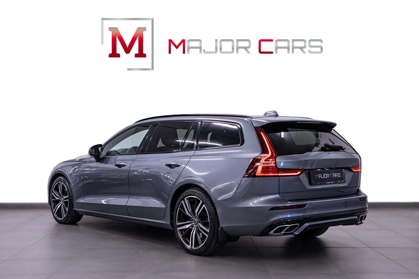 Bild 4 av Volvo V60 T6 TE AWD R-Design B&W 360° HuD Skinn Drag 341hk