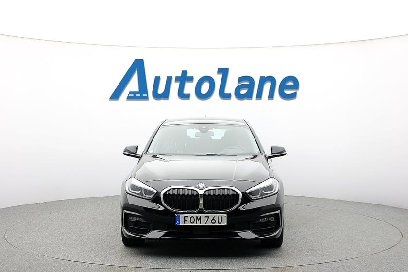 Bild 3 av BMW 118i Steptronic Sport line, Drag,Farthållare,Sensorer, 136hk
