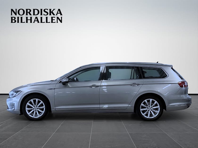 Bild 4 av Volkswagen Passat Variant GTE 1.4 TSI ACT Kamera Dragkrok Värmare