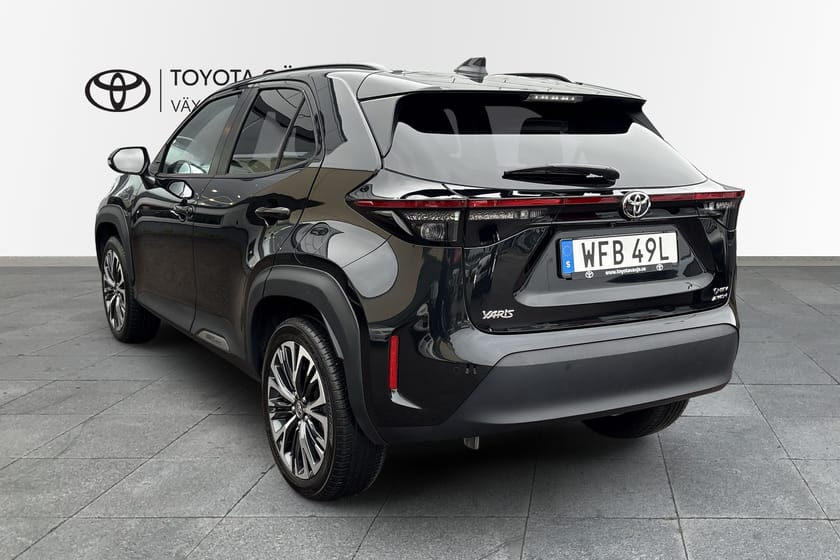 Bild 3 av Toyota Yaris Cross Hybrid 130 AWD-i Style AWD HUD JBL V-hjul