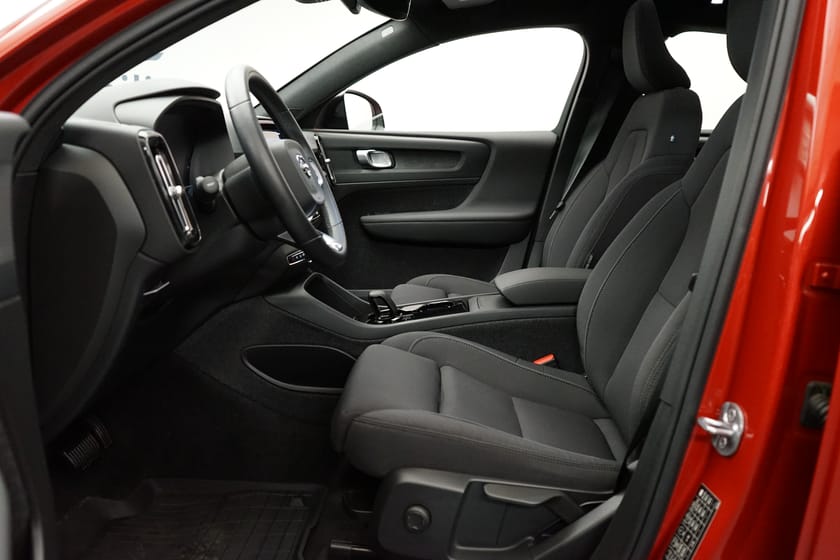 Bild 5 av Volvo C40 Recharge Core Edition, Ränta 2,95%, Parkeringskamera bak, Panoramaglastak ej öppnb